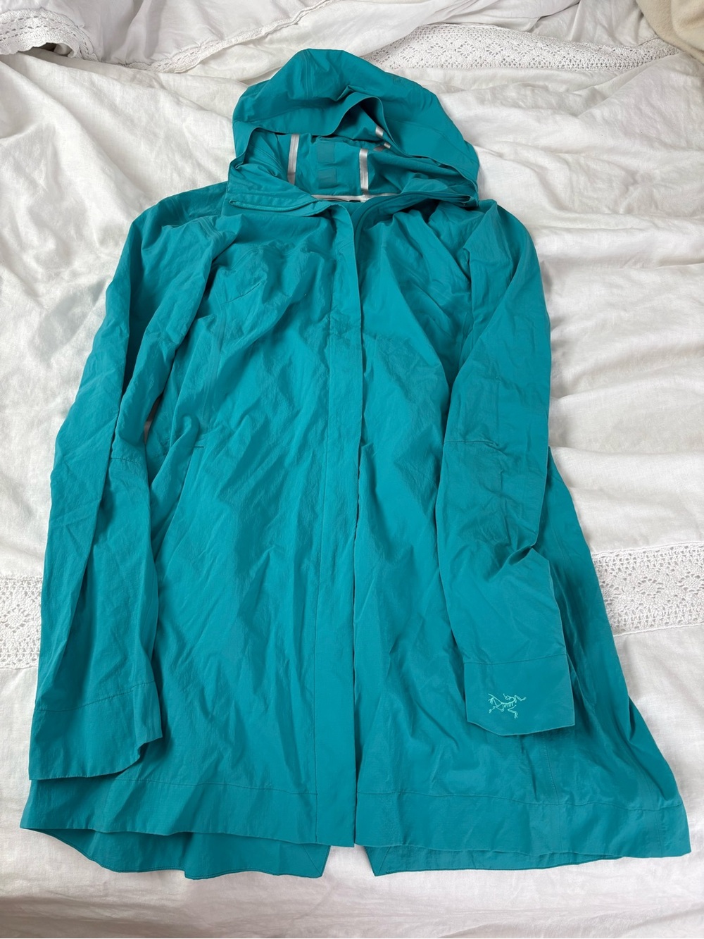 Arc’teryx A2B Windbreaker Jacket Women’s Medium Teal Hooded Lightweight